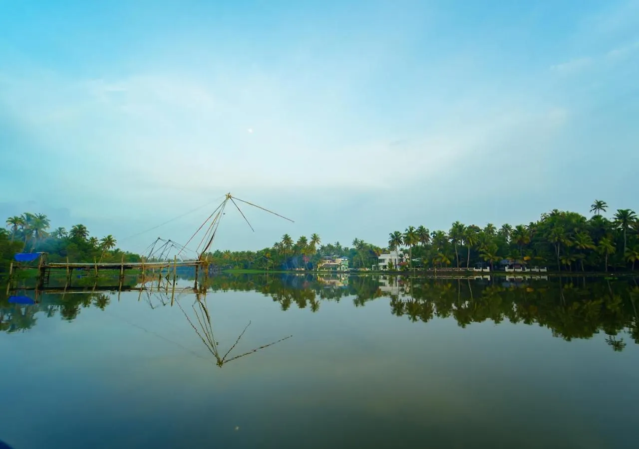 Hotel The Kochi Backwater Resort
