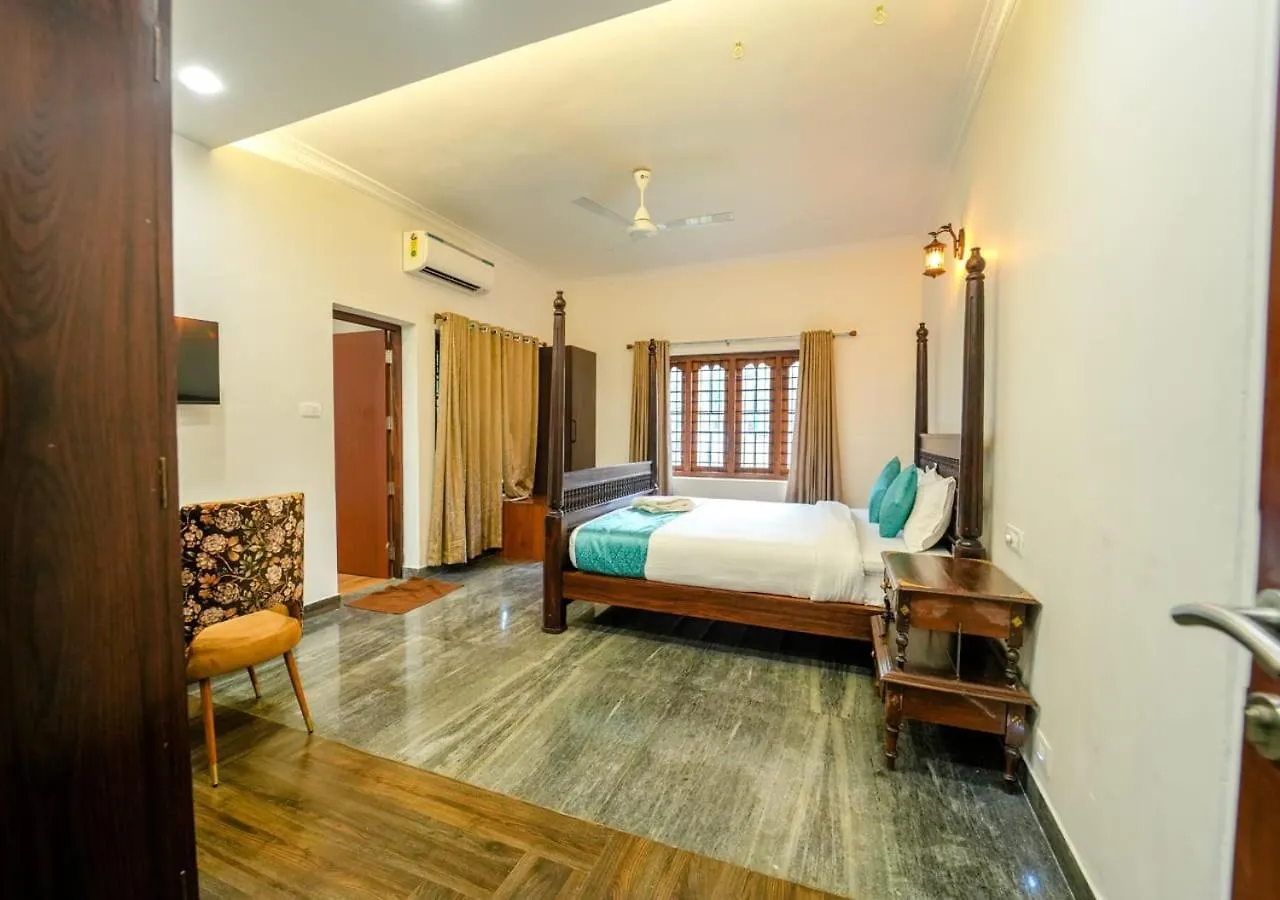 Hotel The Kochi Backwater Resort