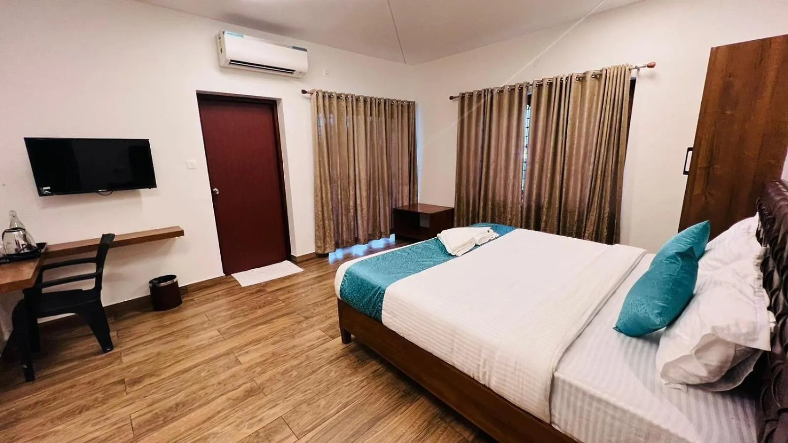 The Kochi Backwater Resort Indie
