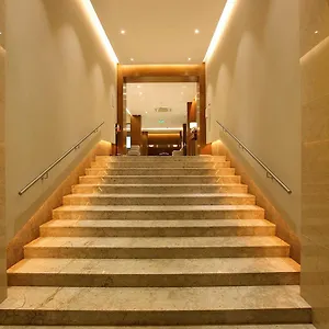 Hotel Crystal Plaza, Kochi