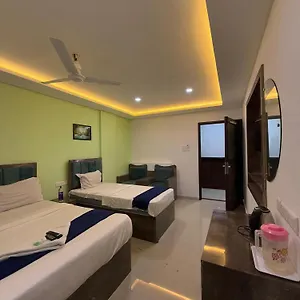 Hotel Queens Residency -, Kochi