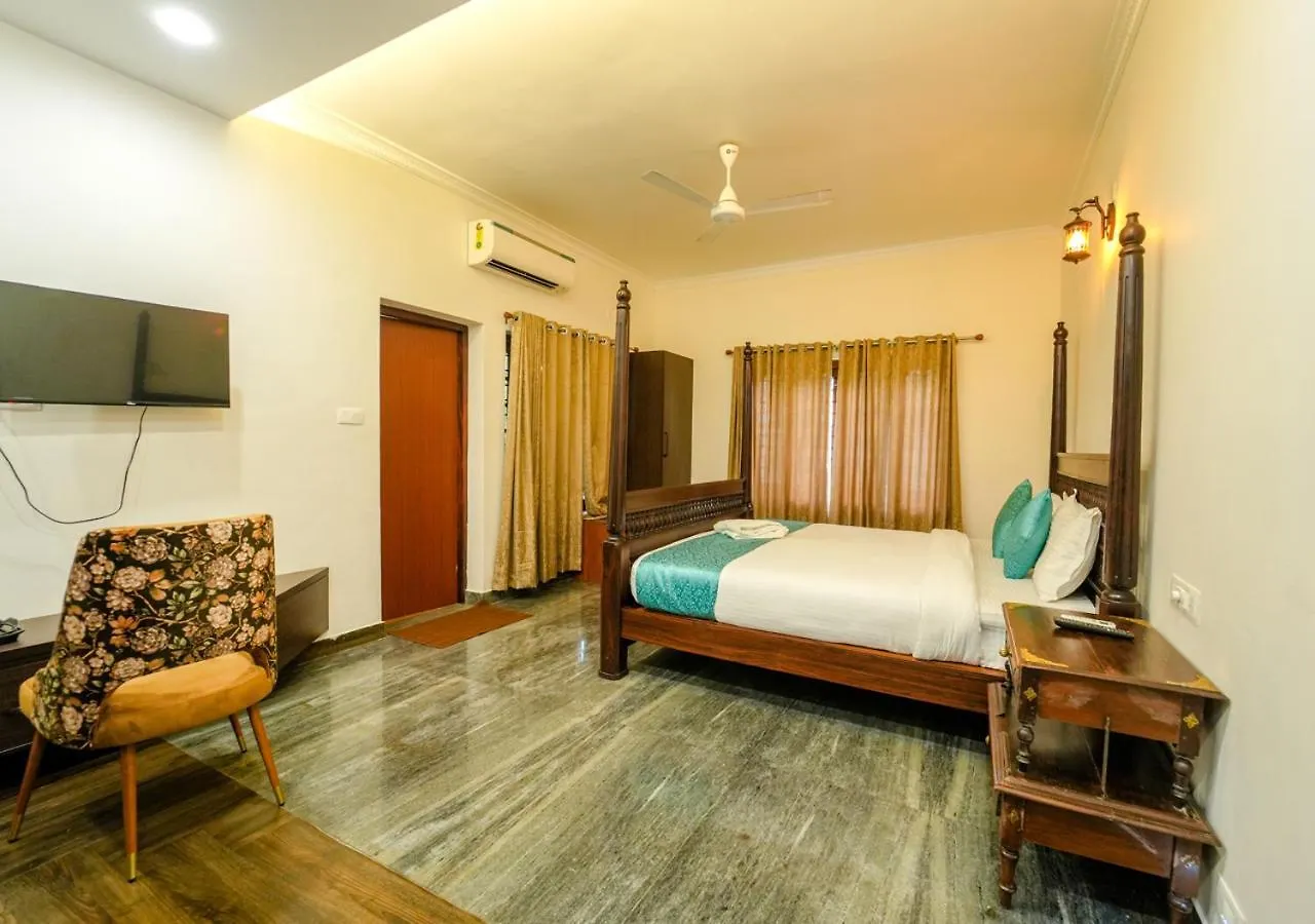 The Kochi Backwater Resort 0*,