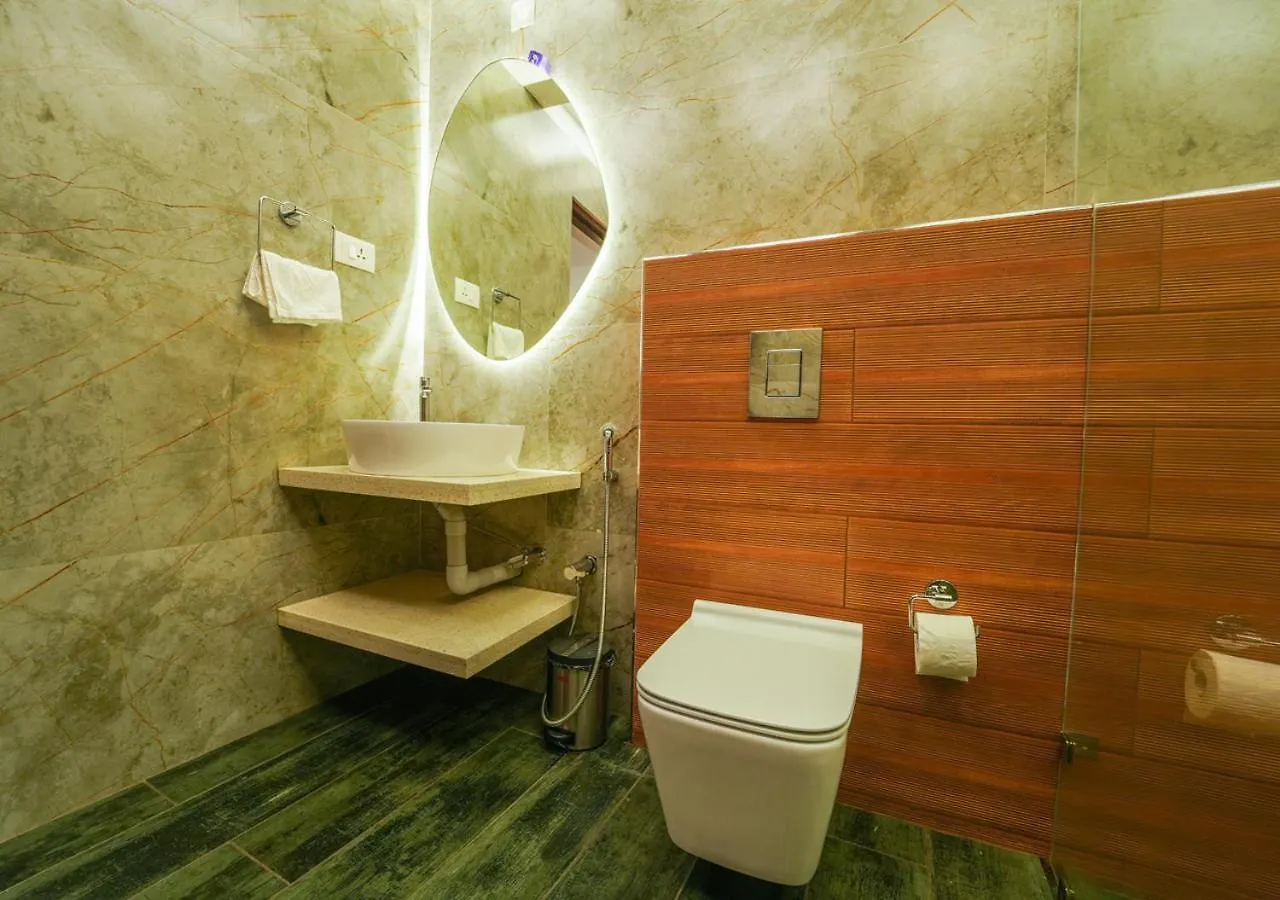 The Kochi Backwater Resort 0*,
