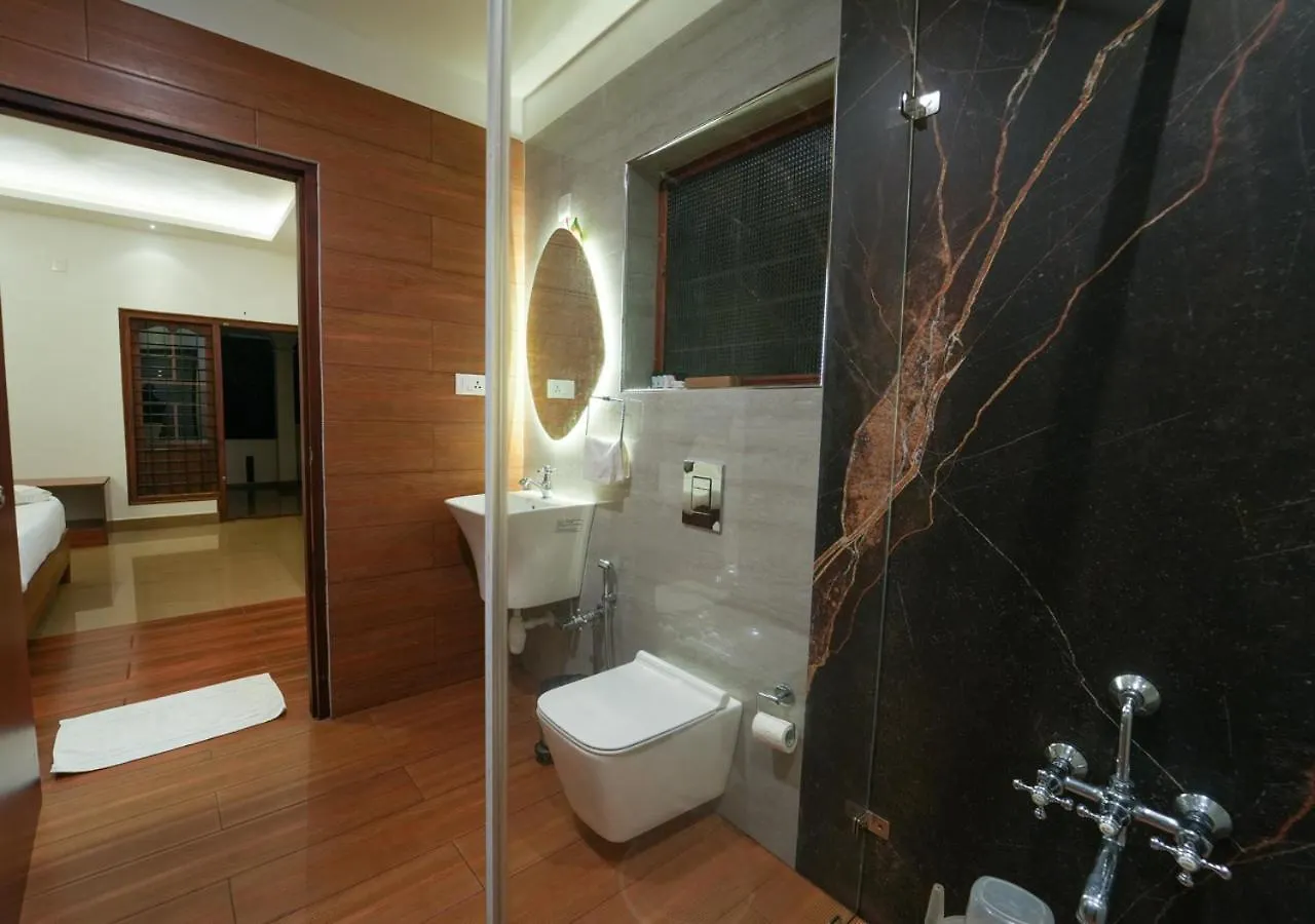 Hotel The Kochi Backwater Resort